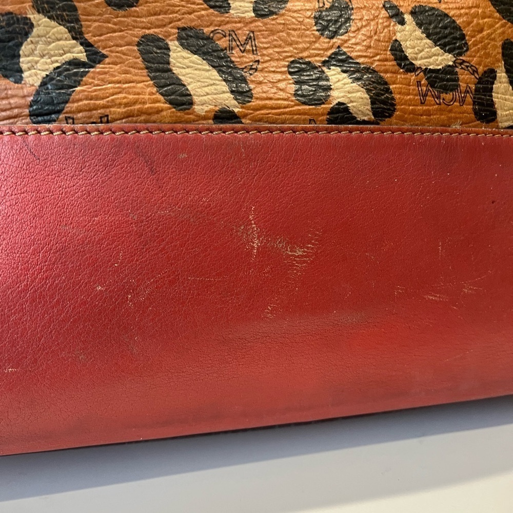 MCM COGNAC ANIMAL PRINT TOTE - Picture 8 of 16